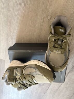 New Balance Kids Olive and Beige Runner Sneakers